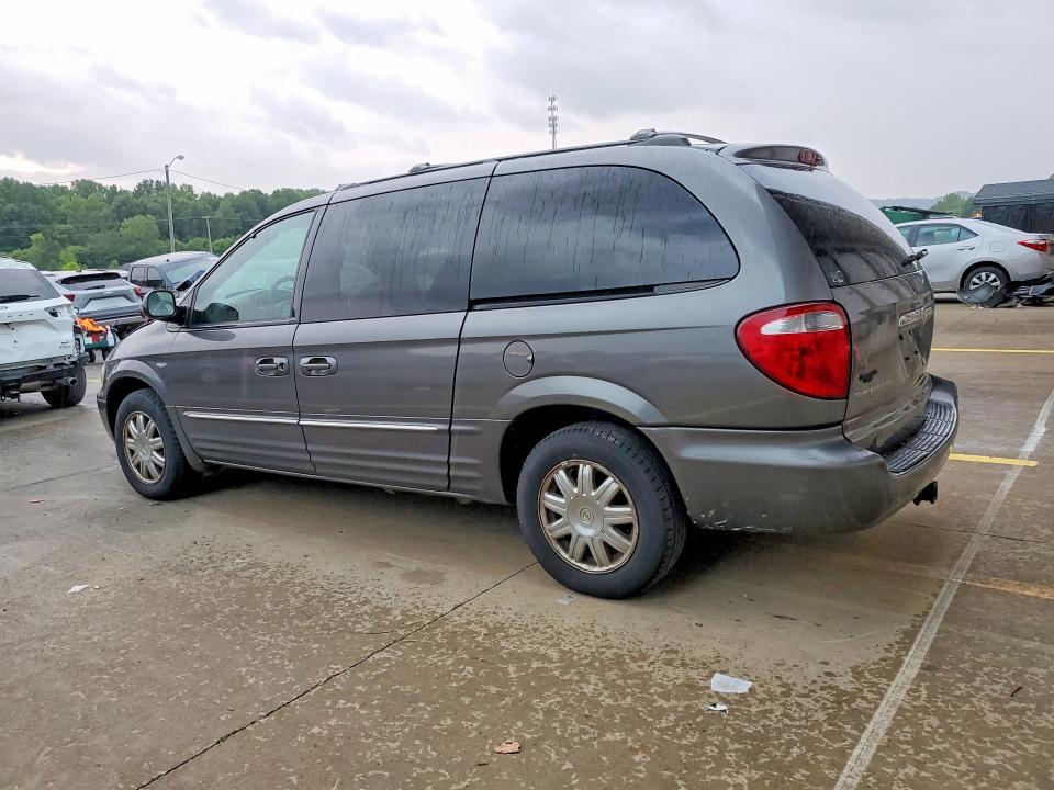 2004 Chrysler Town & Country Touring