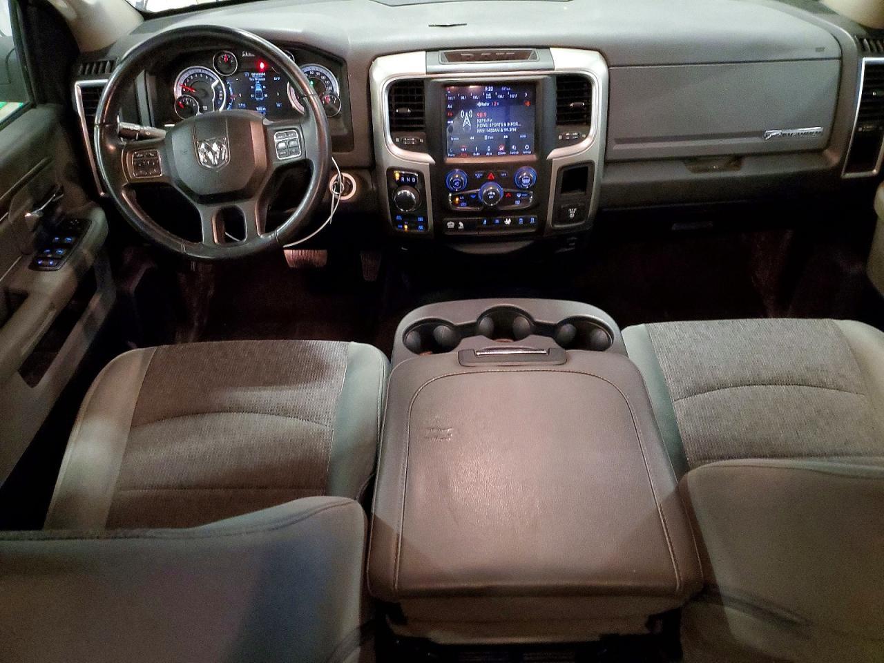 2018 Dodge RAM 1500 SLT