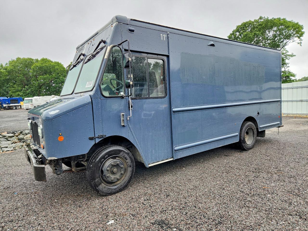 2020 Freightliner MT45G Chassis Delivery Truck