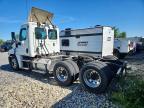 2013 Freightliner Cascadia Semi Truck