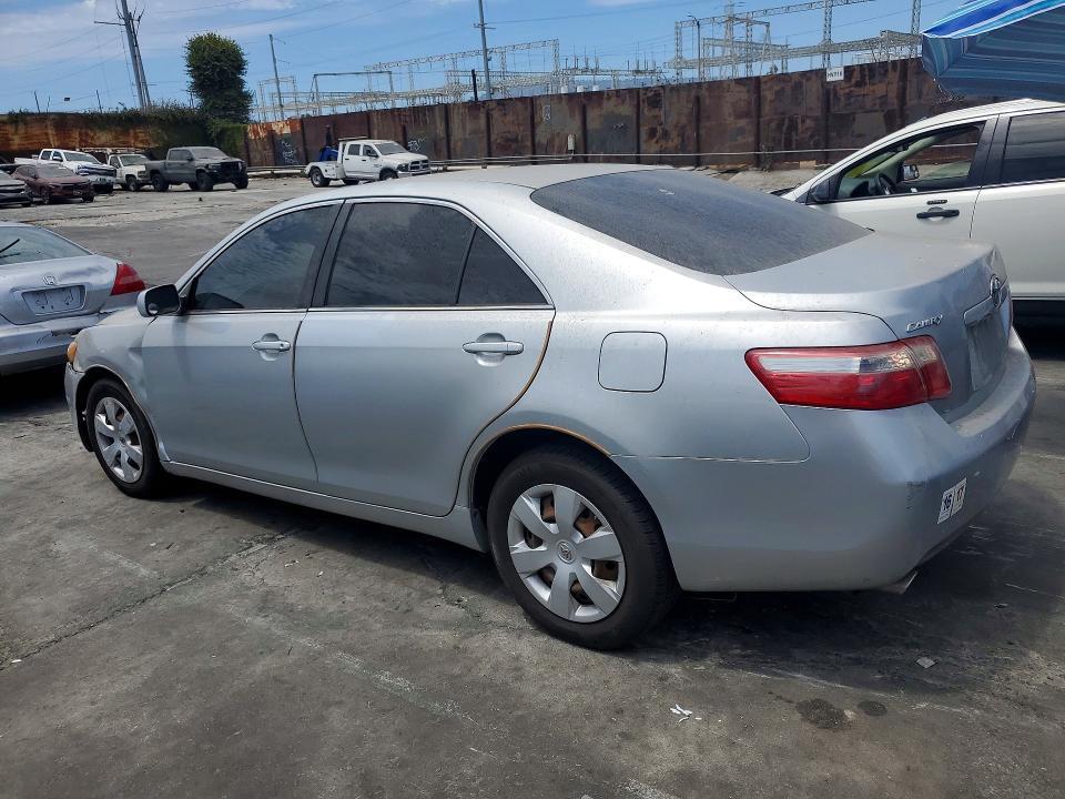 2007 Toyota Camry le V6