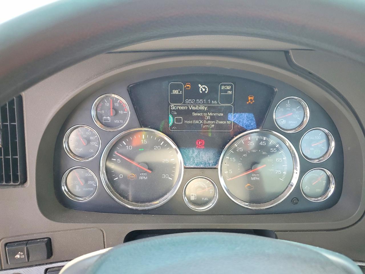 2016 Kenworth Construction T880