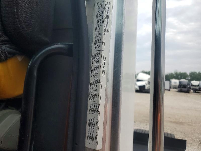 2018 Peterbilt 348 Semi Truck