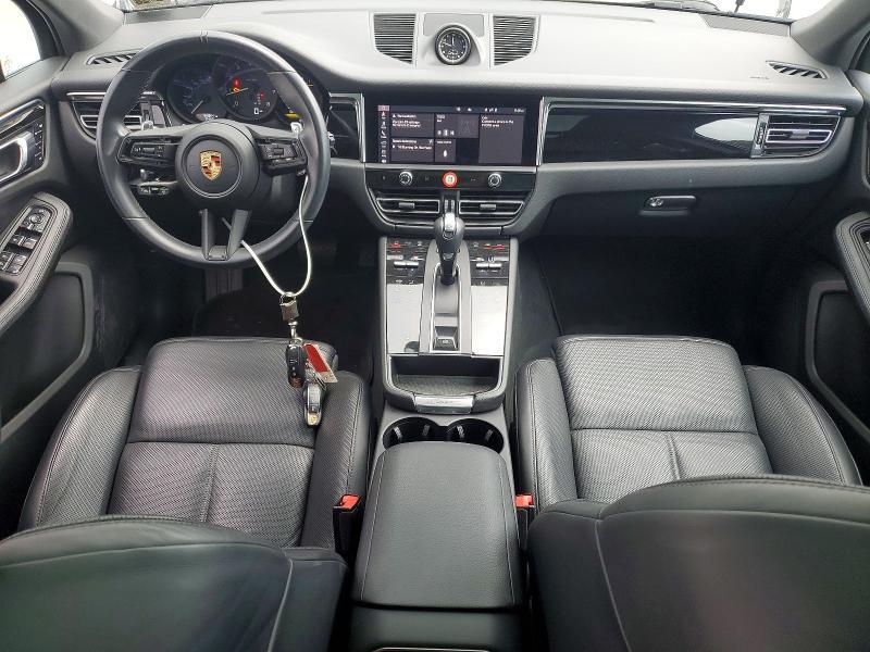 2023 Porsche Macan Base