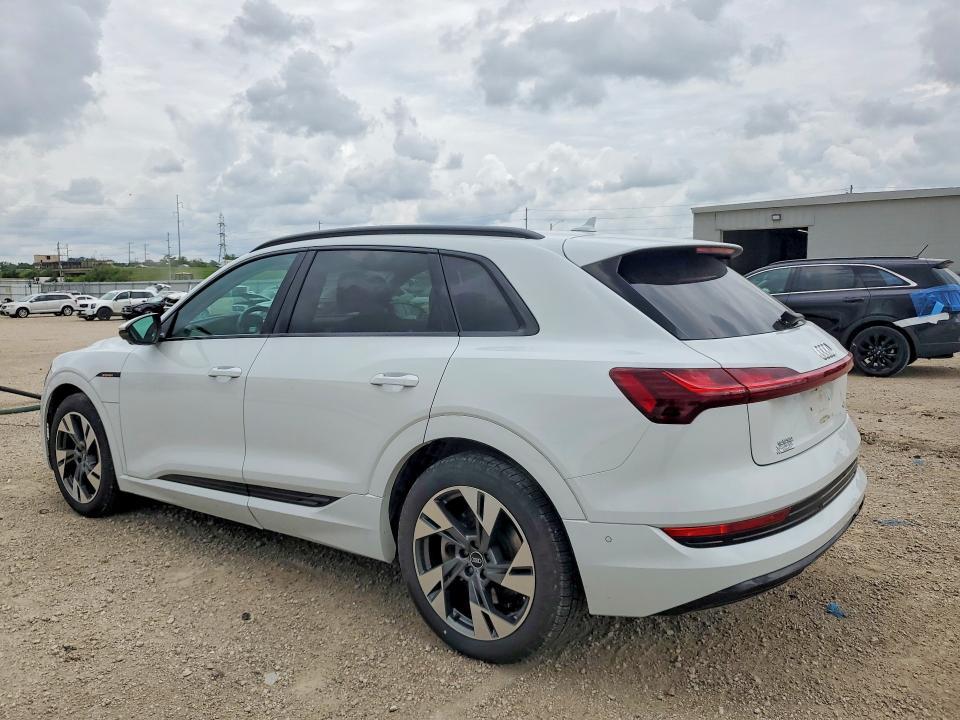 2021 Audi E-tron Premium