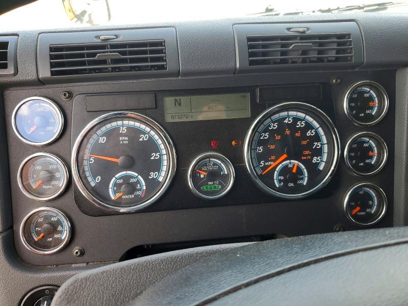 2017 Freightliner Cascadia 125 Semi Truck