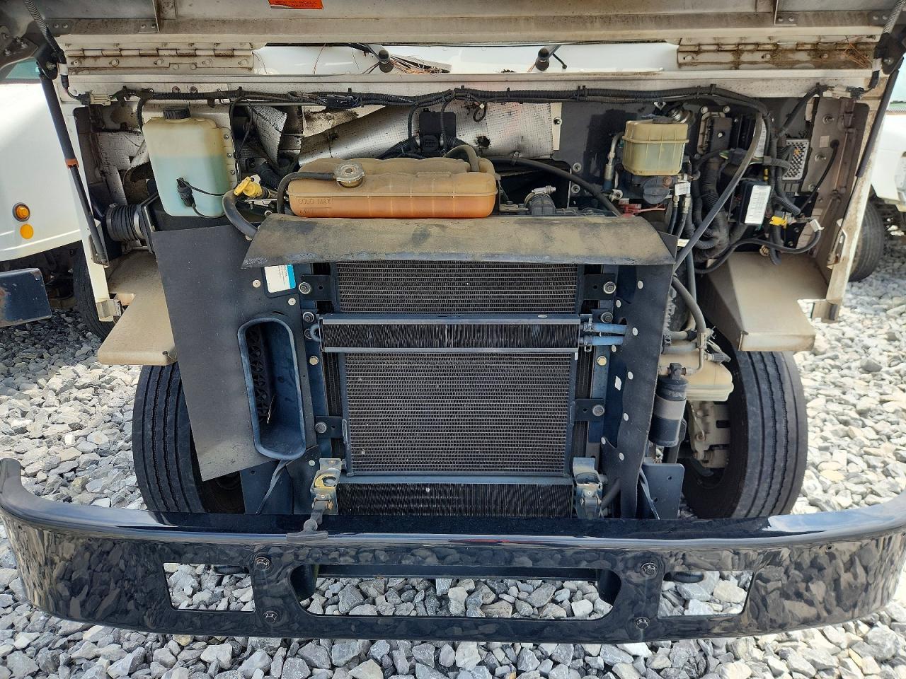 2011 Freightliner MT45G Chassis Delivery Truck