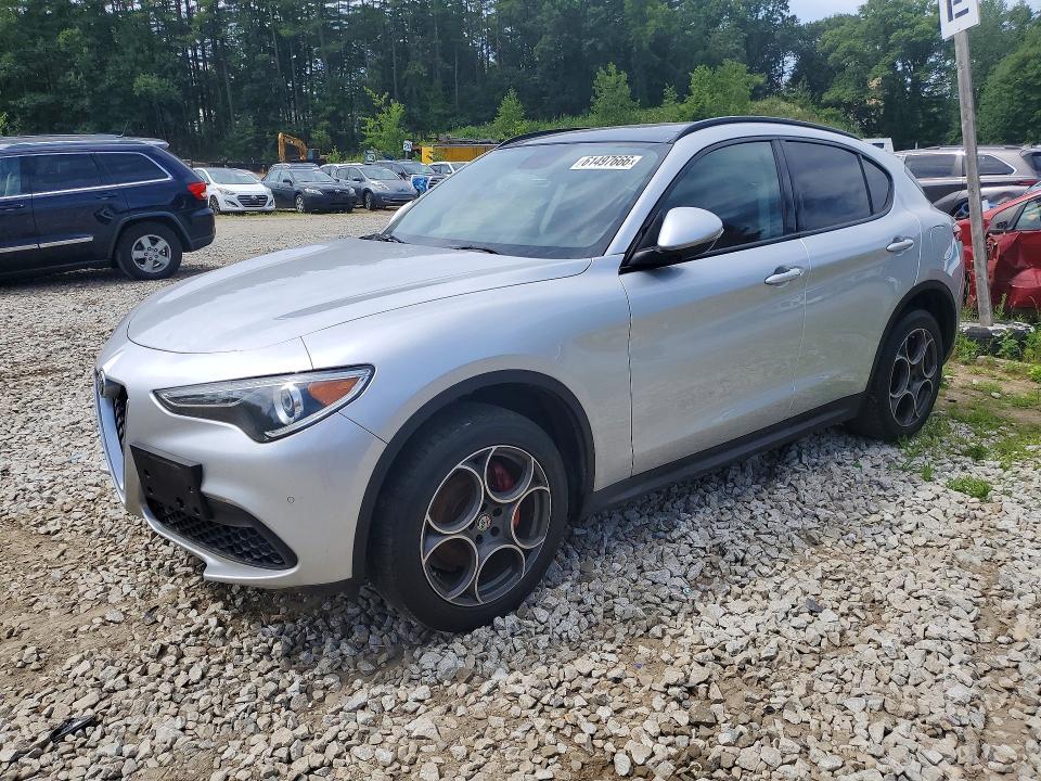 2018 Alfa Romeo Stelvio Sport