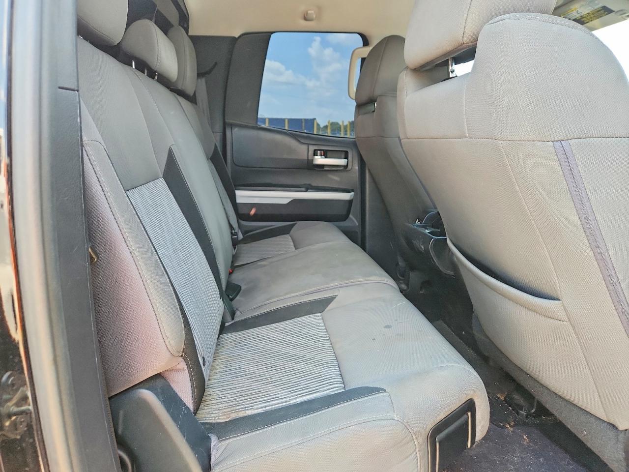 2014 Toyota Tundra SR5