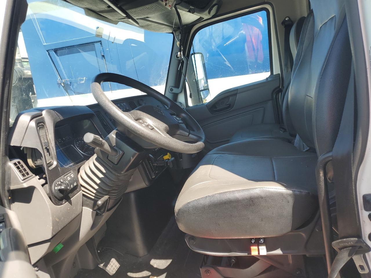 2025 International MV607 Refrigerated BOX Truck