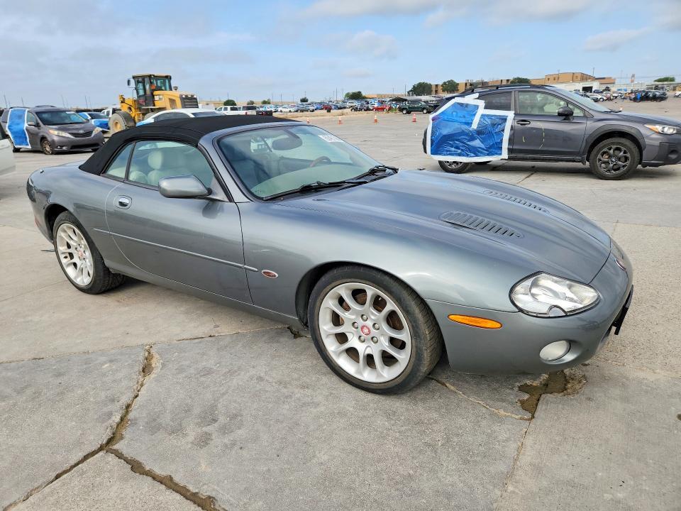 2002 Jaguar XKR