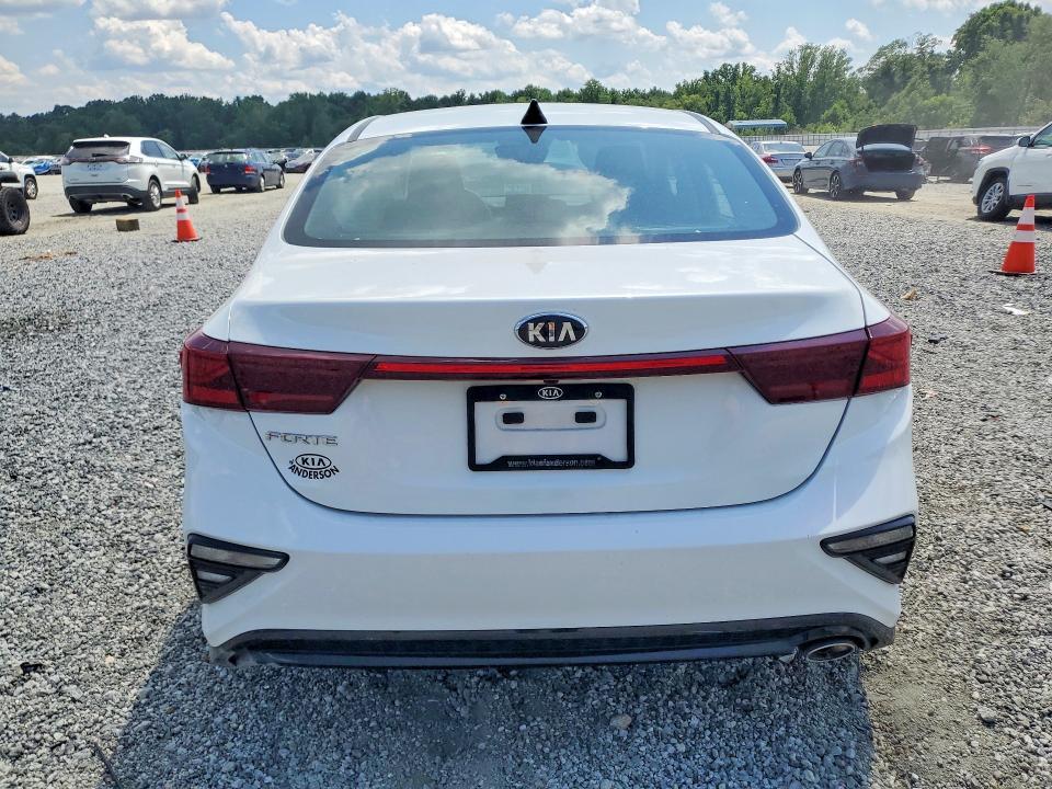 2021 KIA Forte lxs