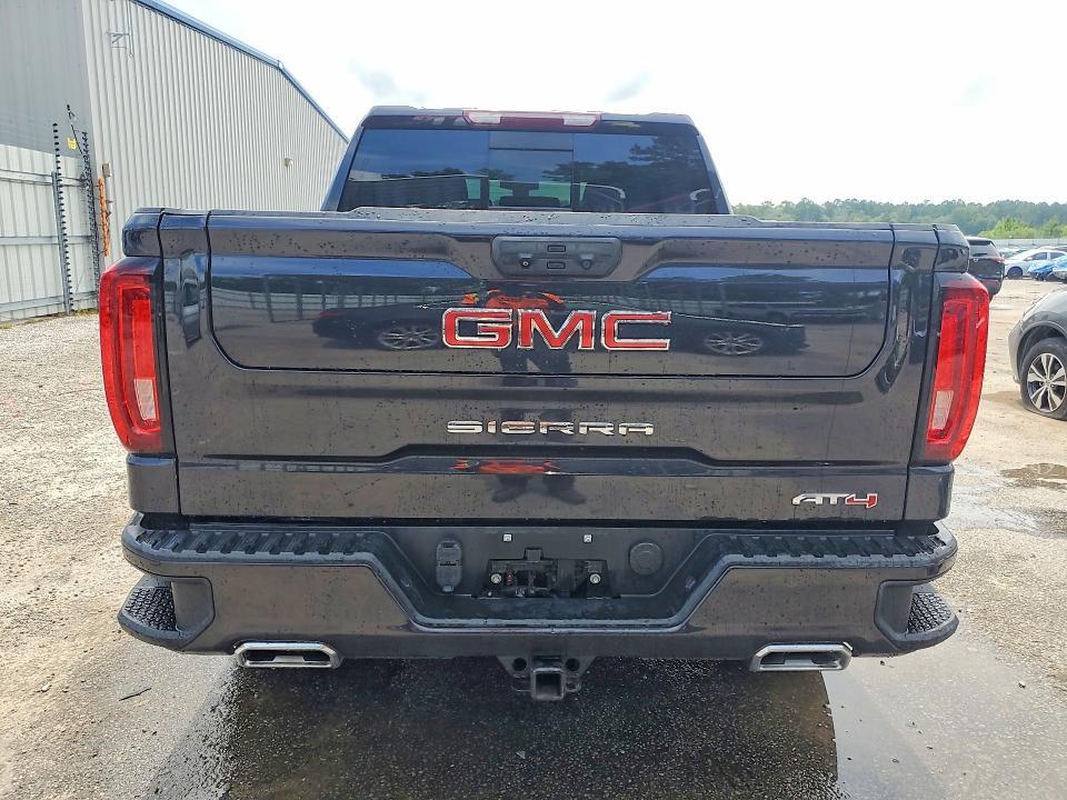 2022 GMC Sierra K1500 AT4