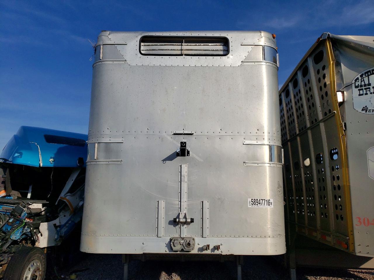 2017 Wilson 2017 Wilson PSDCL-402 Livestock Trailer