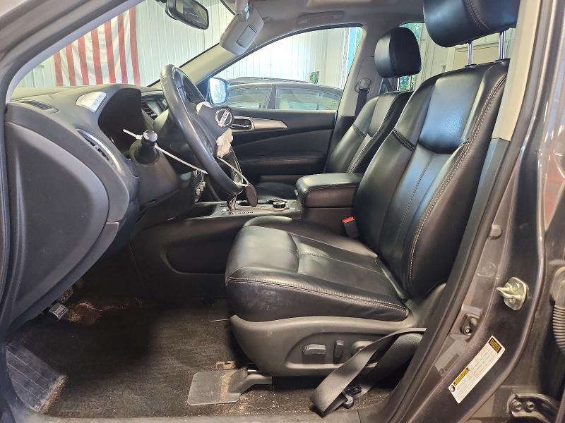 2017 Nissan Pathfinder sl
