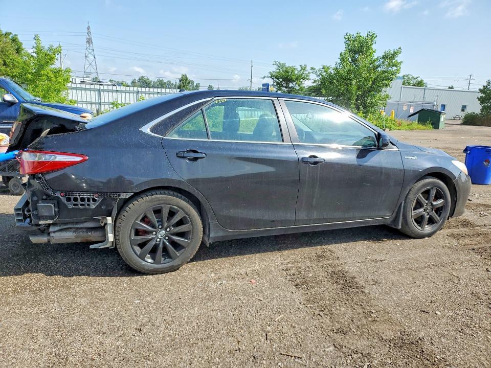 2016 Toyota Camry Hybrid le
