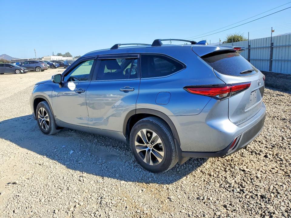 2023 Toyota Highlander Hybrid xle