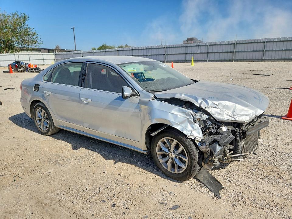2016 Volkswagen Passat S