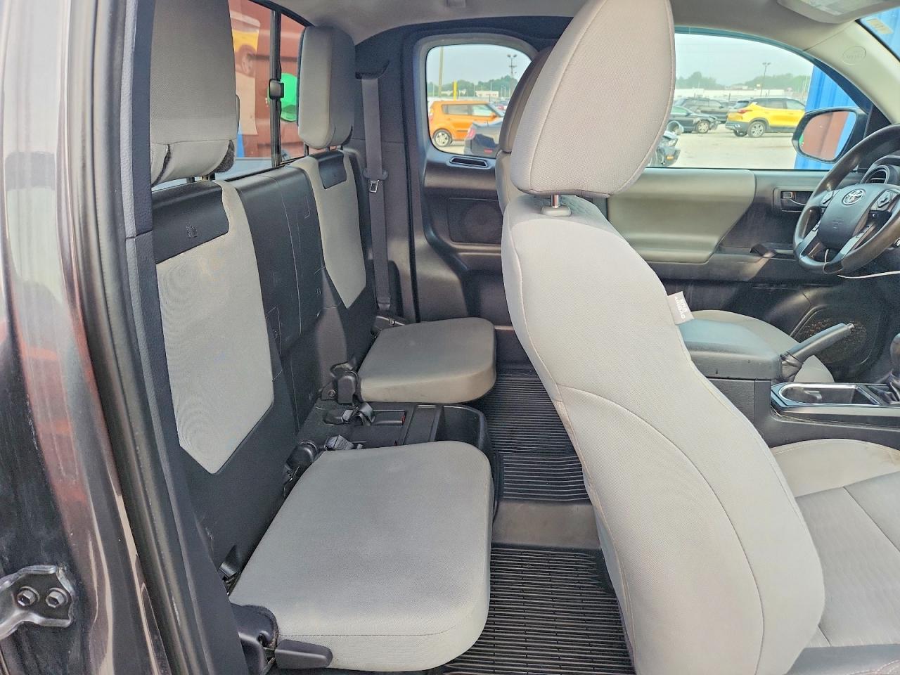 2019 Toyota Tacoma SR