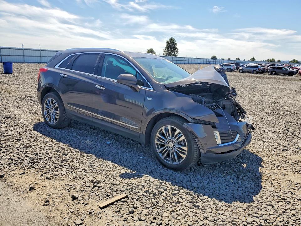 2017 Cadillac XT5 Premium Luxury