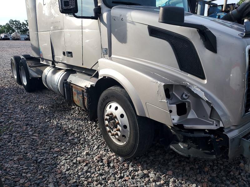 2017 Volvo VN VNL