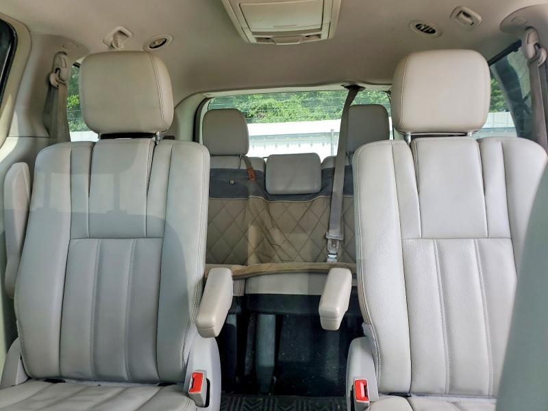 2013 Chrysler Town & Country Touring