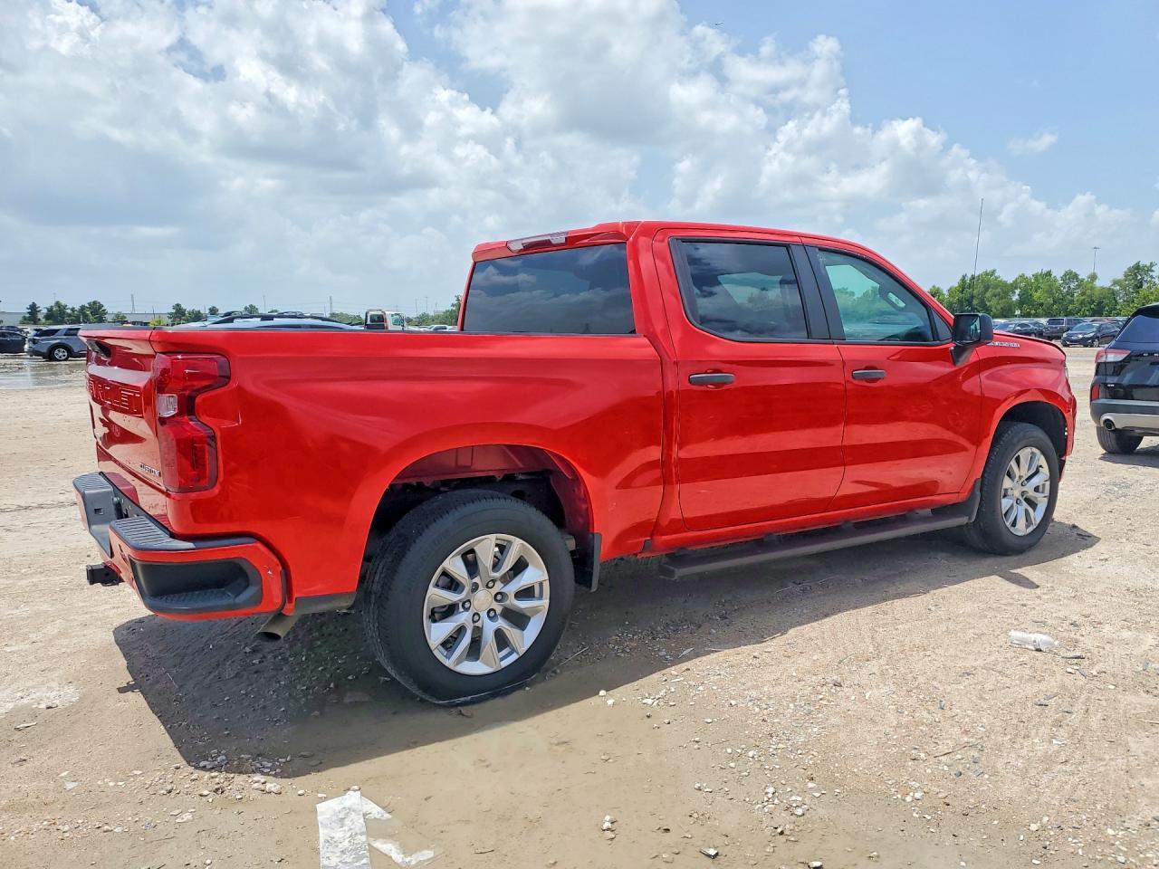 2024 Chevrolet Silverado C1500 Custom