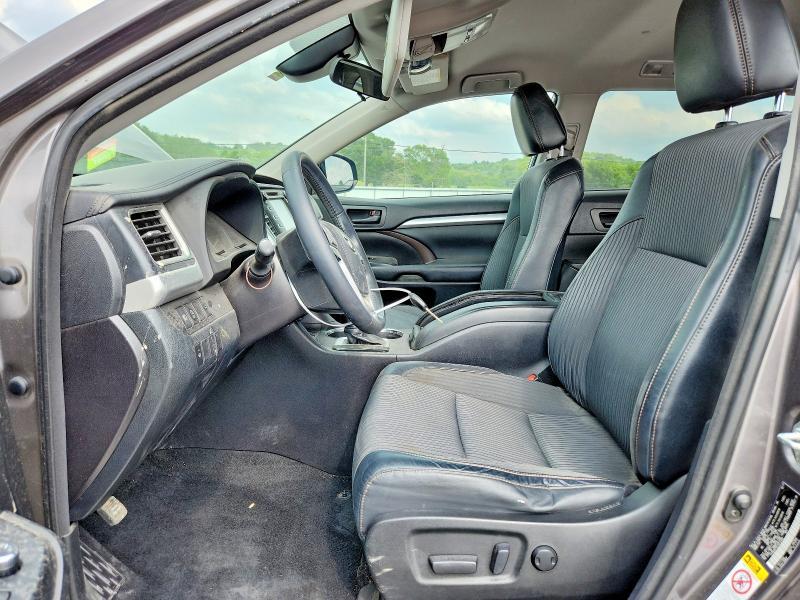 2018 Toyota Highlander le Plus