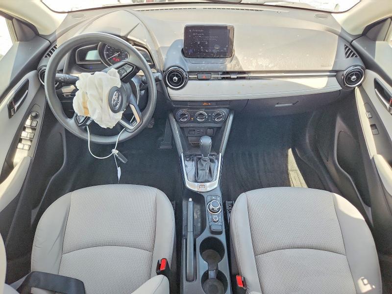2020 Toyota Yaris Hatchback le