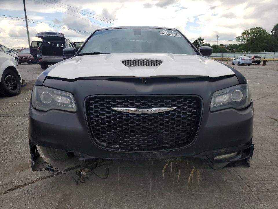 2016 Chrysler 300 s