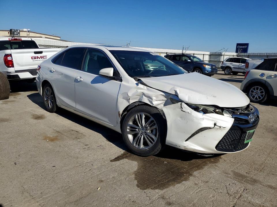 2015 Toyota Camry se