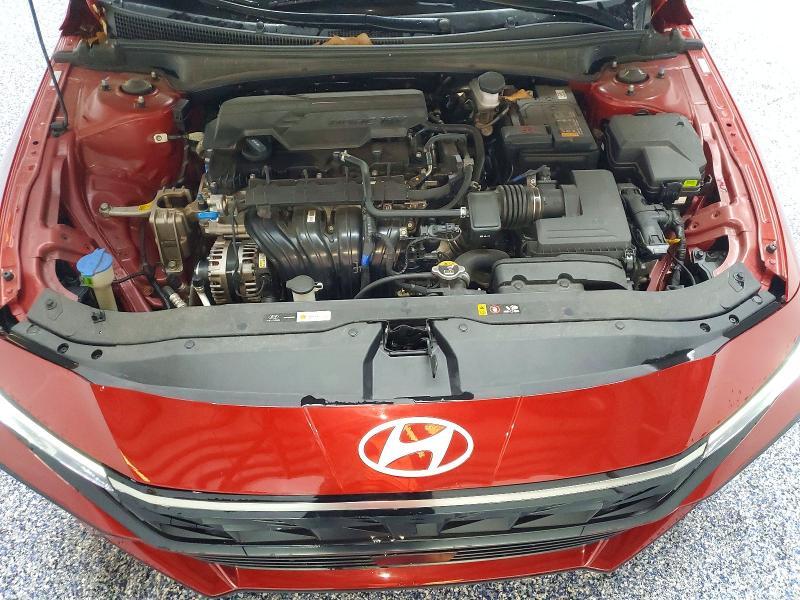 2025 Hyundai Elantra sel