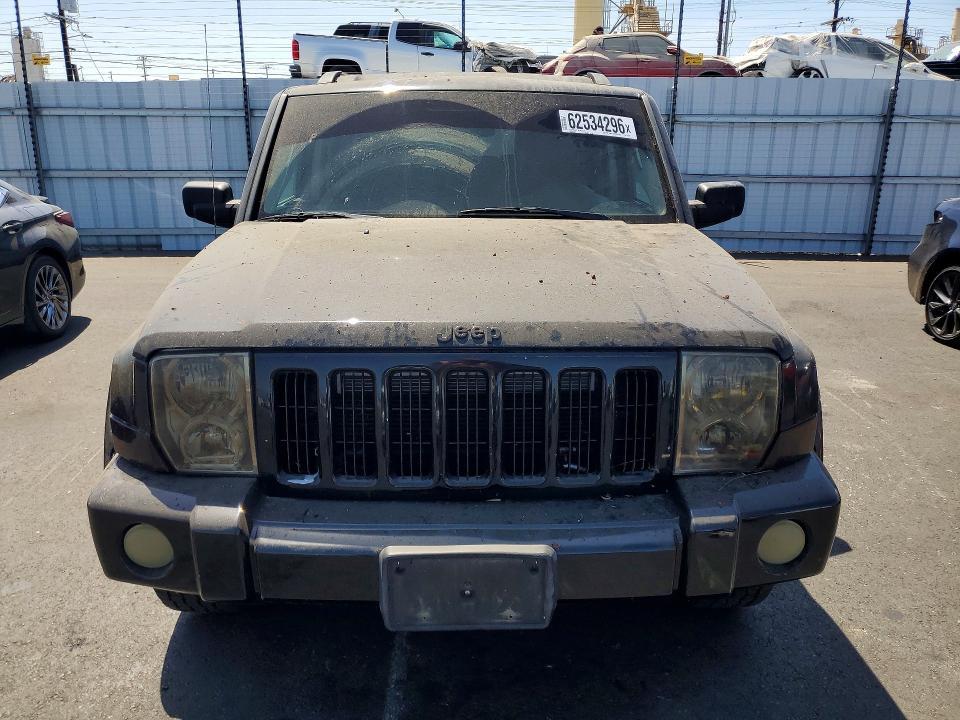 2008 Jeep Commander Sport
