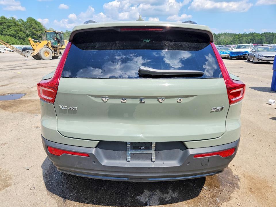 2025 Volvo Xc40 Plus