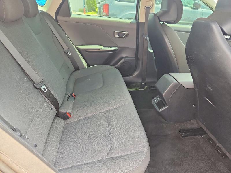 2025 KIA K4 lx