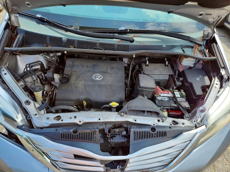 2015 Toyota Sienna Limited Premium 7-passenger