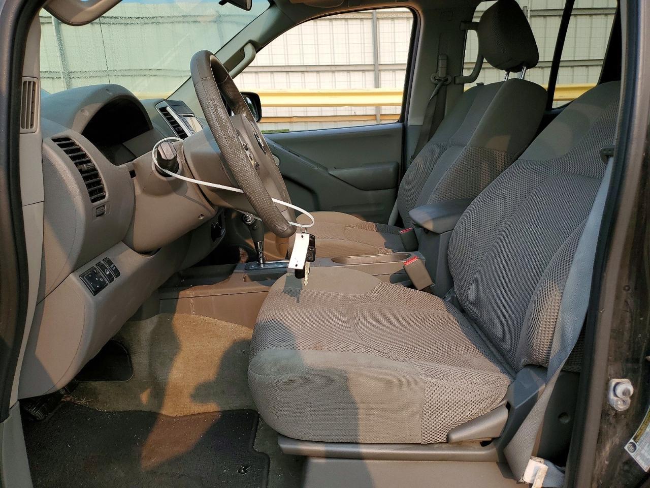 2015 Nissan Frontier SV