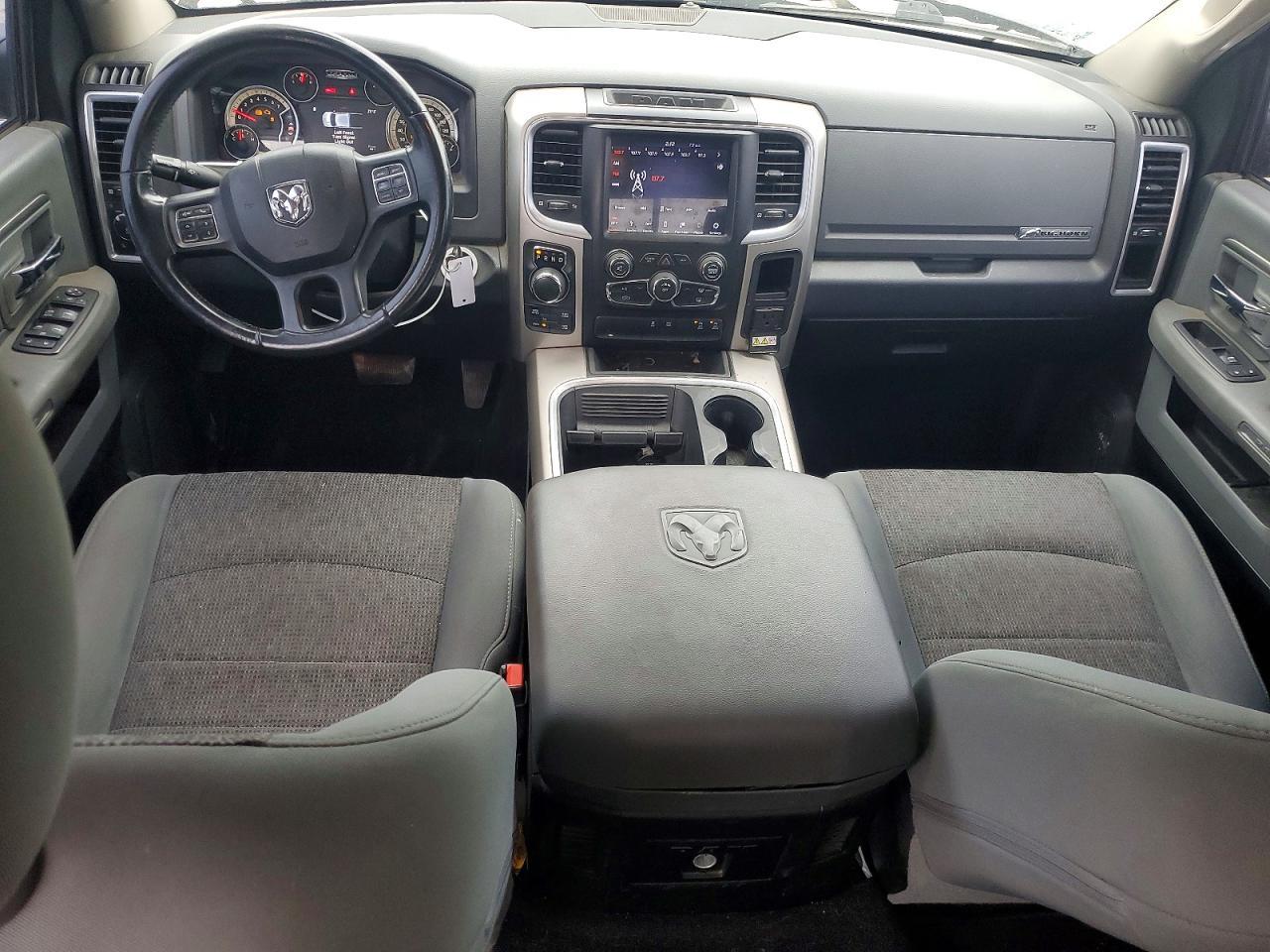 2018 Dodge RAM 1500 SLT