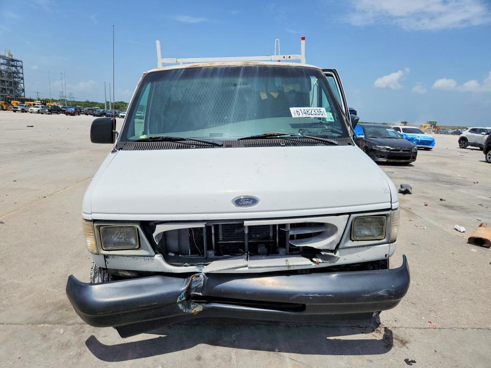 2000 Ford Econoline E150 van