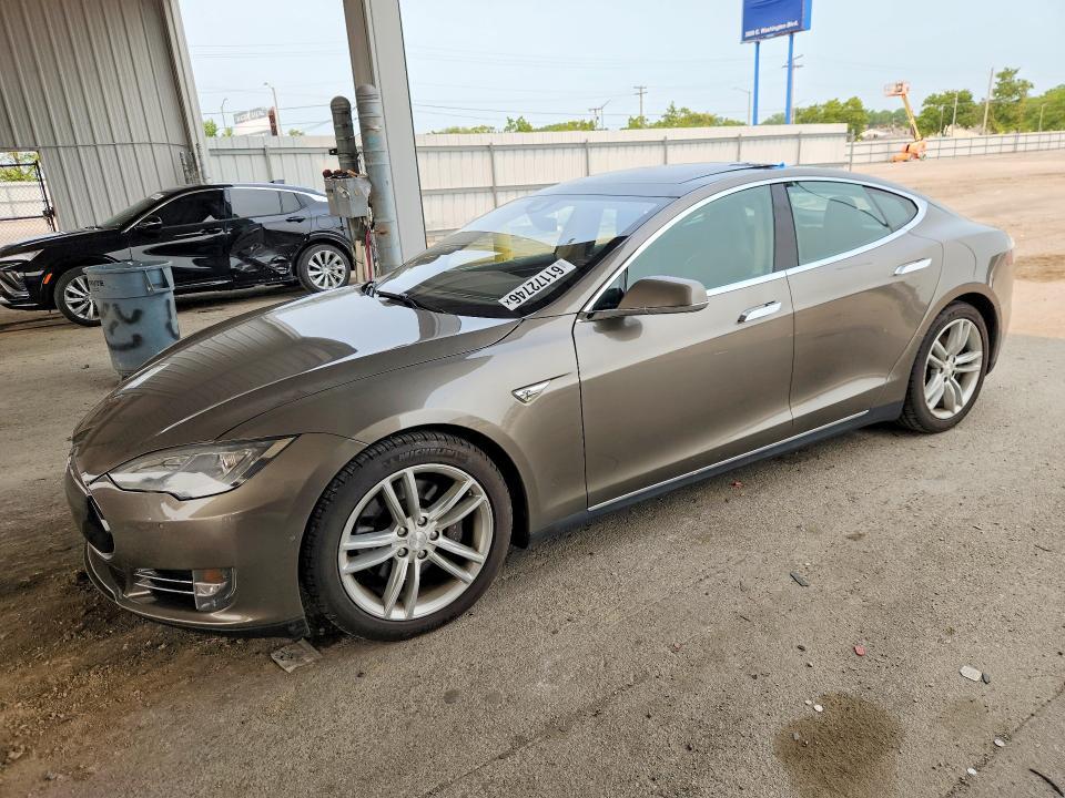 2015 Tesla Model s 70D