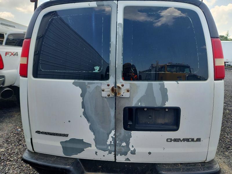 2005 Chev Express G15