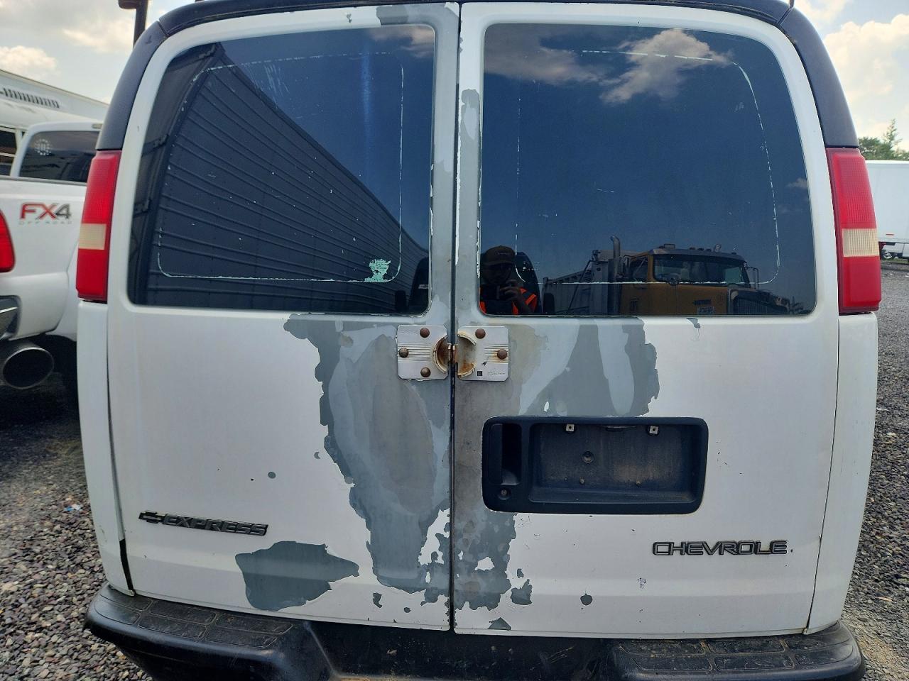 2005 Chev Express G15