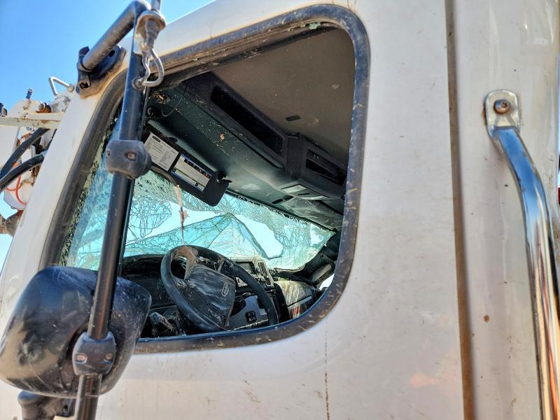 2025 Freightliner Business Class M2 Digger Derrick Truck