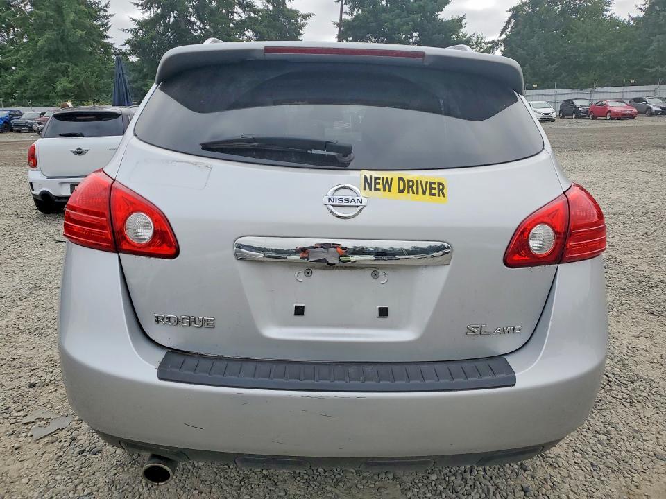 2013 Nissan Rogue s