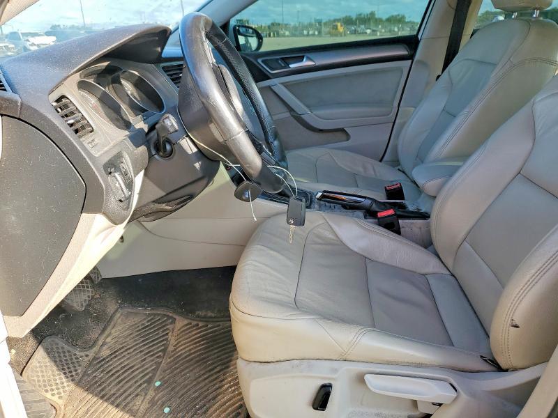2017 Volkswagen Golf Sportwagen s