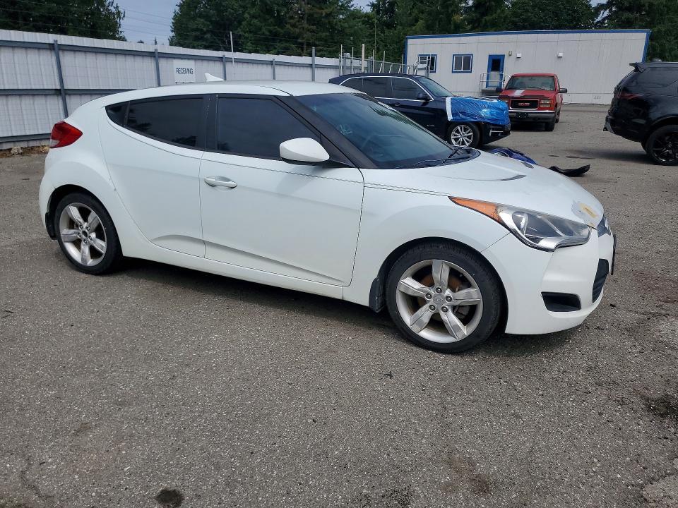 2013 Hyundai Veloster Base