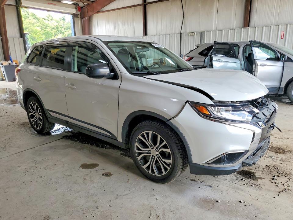 2017 Mitsubishi Outlander es
