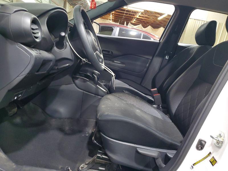 2019 Nissan Kicks s