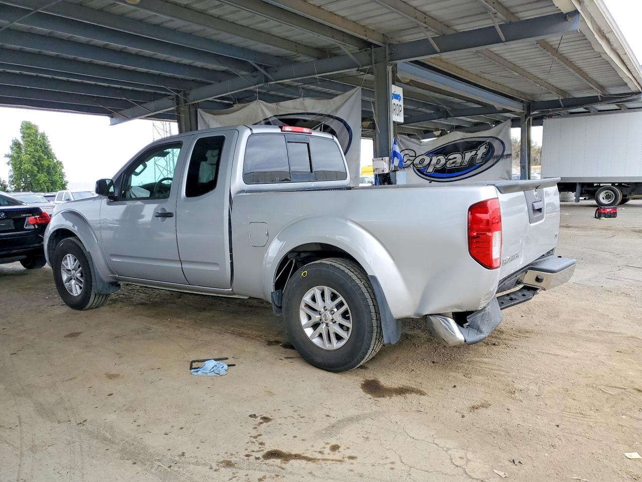 2017 Nissan Frontier SV