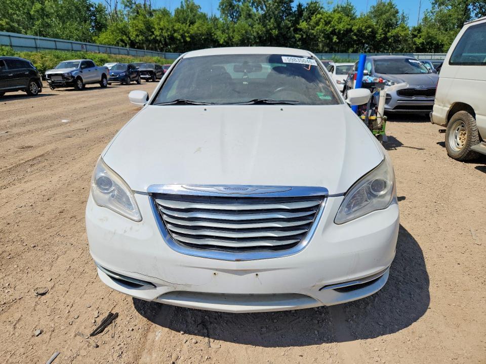 2013 Chrysler 200 Touring
